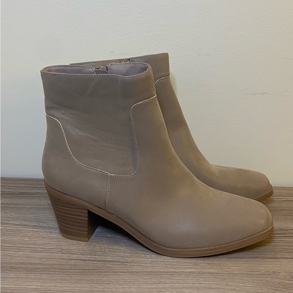 Mia Girl Women’s Size 10 Tan Faux Leather Heeled Ankle Boots